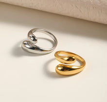 Load image into Gallery viewer, Melted Together Ring